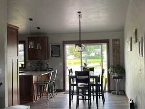 Dining - EAA Airventure 2026 Rental in Omro (Omro)