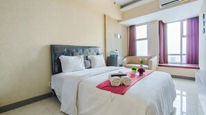 Standard Studio - Minimalist Studio (No Kitchen) At Anderson Supermall Mansion Apartment (Surabaya)
