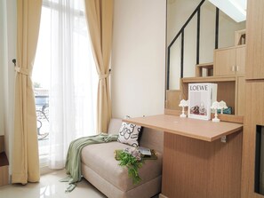 Standard Apartment - Homey Studio Loft Apartment At Apple 1 Condovilla (Jakarta)
