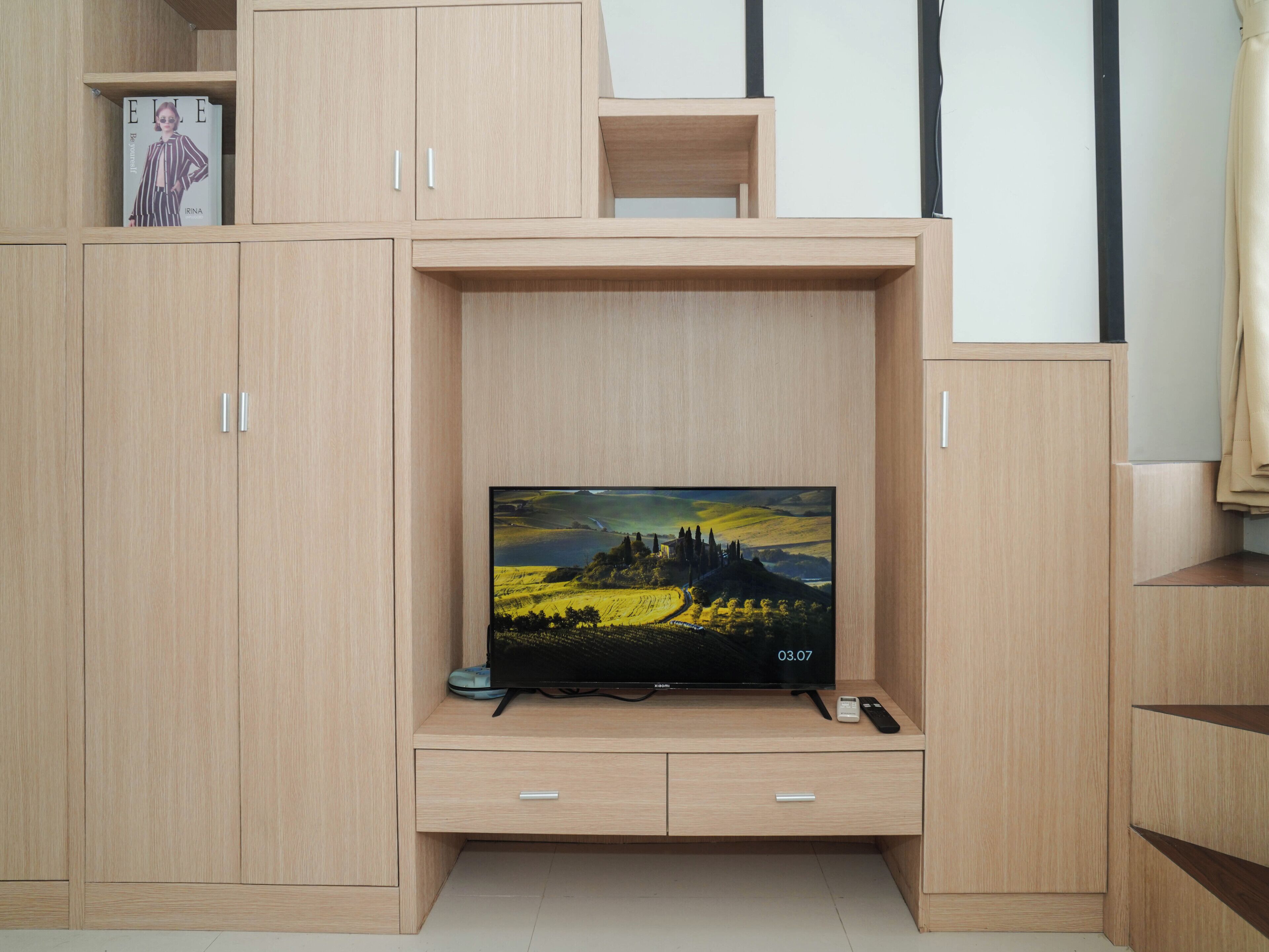 标准公寓 | 电视