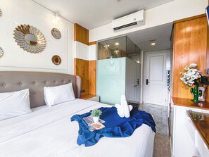 Standard Studio - Modern Style Studio At Art Deco Apartment (Bandung)