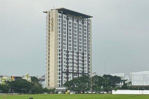 Exterior - Modern Grey Studio For 2 Pax (No Kitchen) At Atria Residence Gading Serpong (Gading Serpong)