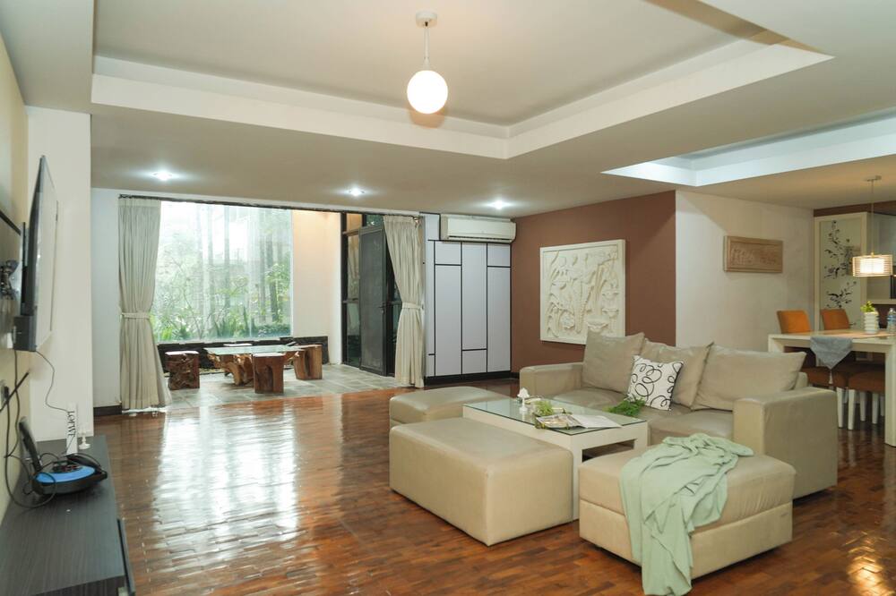 Cozy Living 3Br Loft At Bona Vista Apartment
