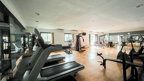 Fitness facility - Cozy Living 3Br Loft At Bona Vista Apartment (Jakarta)