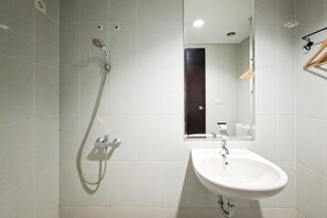 Interior - Warm Rustic Studio At Casa De Parco Apartment (Pagedangan)