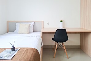 Standard Studio - Tidy Studio Room At Cisauk Point Apartment (Cisauk)