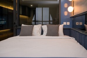 Standard Apartment - Deluxe 1Br Apartment Collins Boulevard (Tangerang)