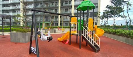 Children’s play area – outdoor