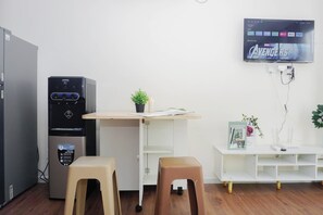 Television - Restful In Simple Style Studio At Apartment Daan Mogot City (Jakarta)