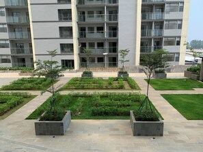 Exterior - Restful In Simple Style Studio At Apartment Daan Mogot City (Jakarta)