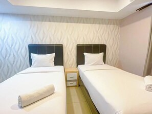 Standard Studio - Homely And Pleasant Studio At Apartment De Prima (Medan)
