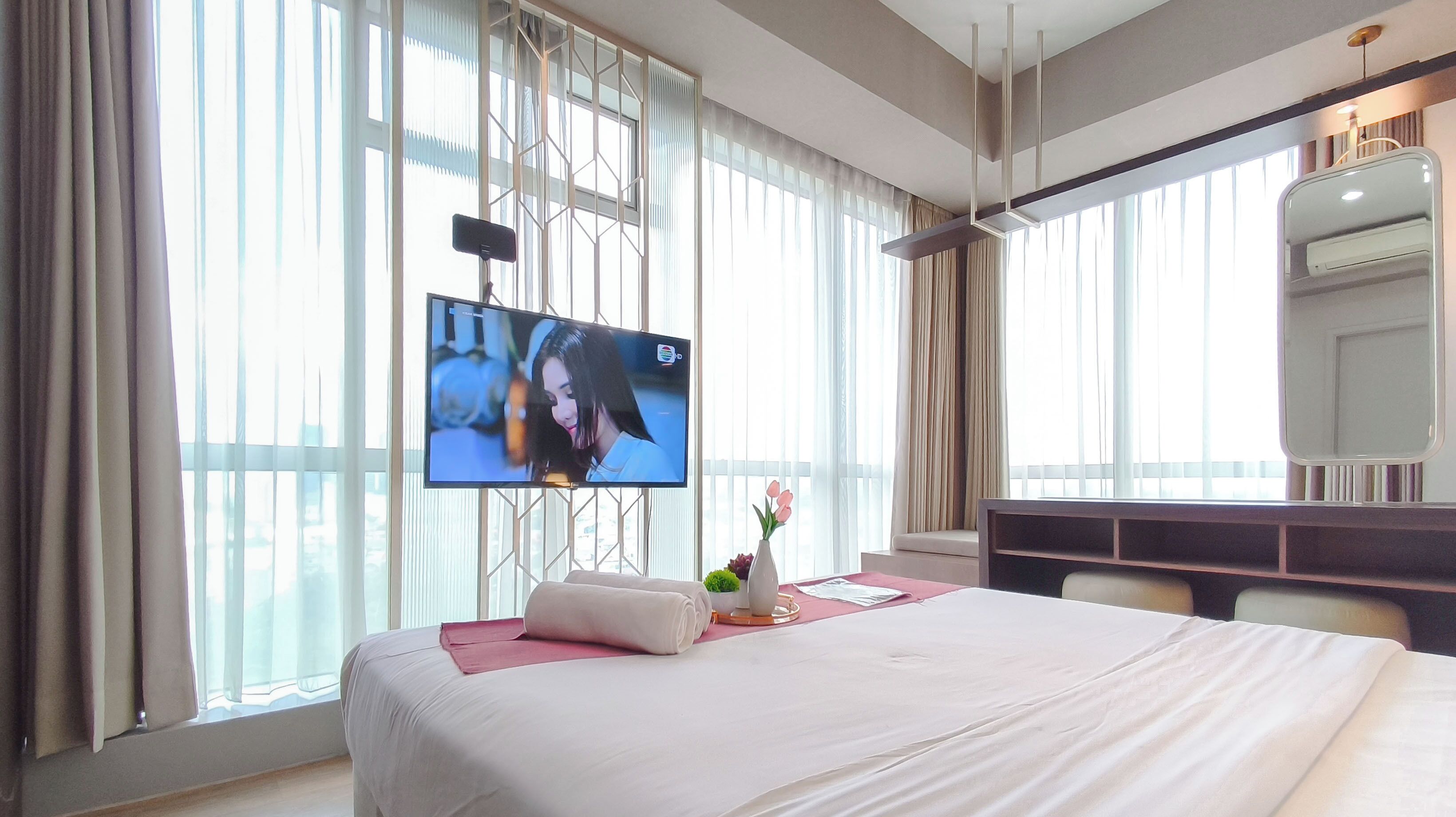 Standard Apartment | Television