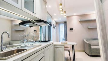 Standard Apartment | Private kitchen | Electric kettle