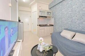 Standard Apartment | Television - Warm And Restful 2Br At Green Pramuka City Apartment (Jakarta)