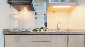 Interior - Comfy Studio For 2 Pax At High Point Serviced Apartment (Surabaya)