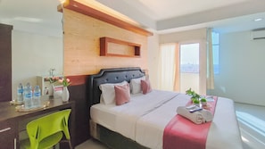 Standard Studio - Comfy Studio For 2 Pax At High Point Serviced Apartment (Surabaya)