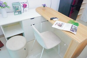 Standard Studio - Relaxing Stay Studio At Apartment Lrt City Bekasi (Bekasi)