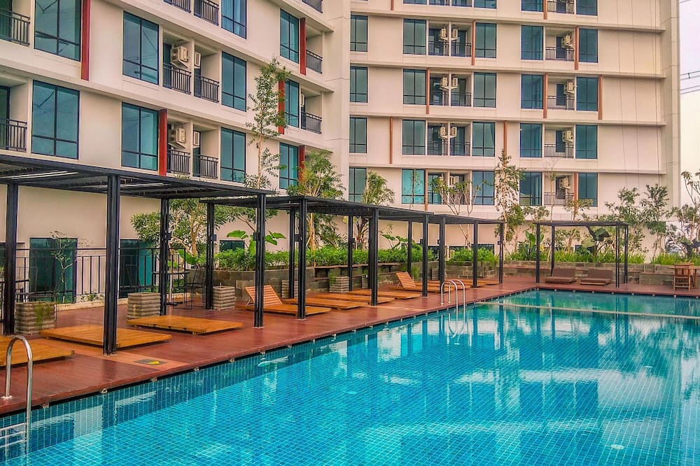 Relaxing Stay Studio At Apartment Lrt City Bekasi