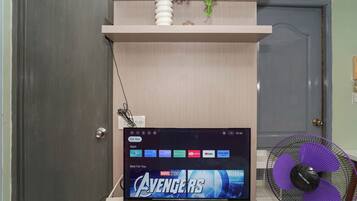 Standard Apartment | Television