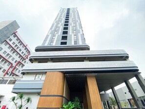 Exterior - Comfy Studio For 2 Pax At Monroe Tower Apartment (Cikarang)
