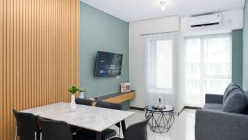 Standard Apartment | Dining room