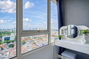 Standard Apartment - Cozy 2Br For 4 Pax At Nifarro Park Apartment (Jakarta)