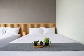 Interior - Comfy 2Br For 6 Pax At Nifarro Park Apartment (Jakarta)
