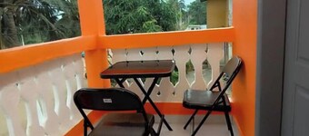 Residence IROKO San Pédro plage. Facing the sea