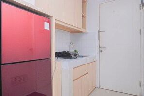 Standard Studio | Private kitchen - Simple Style Studio At Prima Orchard Apartment (Bekasi)