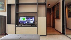 Apartemen Standar | Televisi