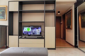 Apartemen Standar | Televisi