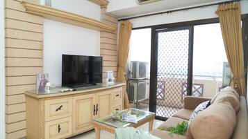 Standard Apartment | Living room