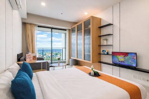 Enjoy Living Studio Apartment At Saffron Noble Next To Mall
