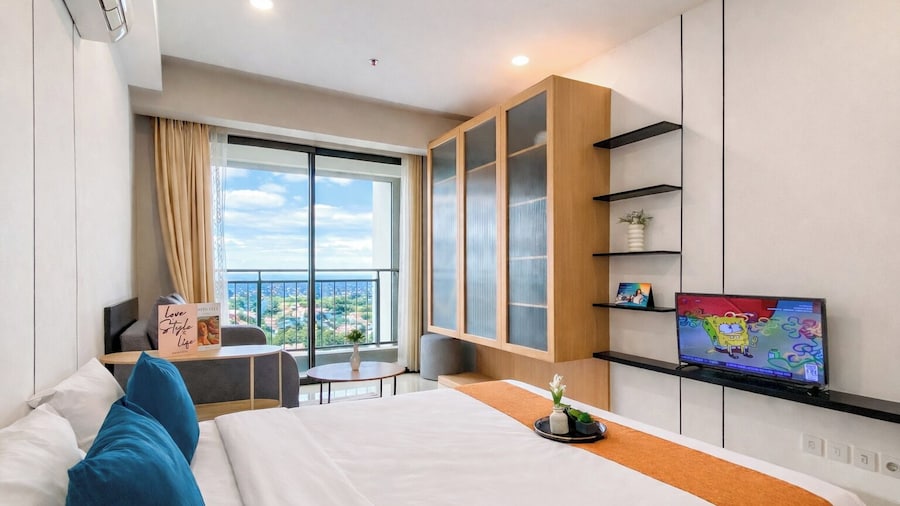 Enjoy Living Studio Apartment At Saffron Noble Next To Mall