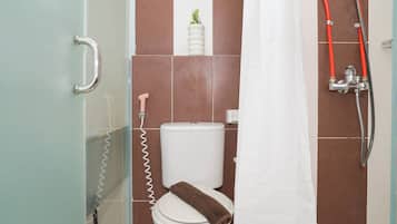 Standard Studio | Bathroom