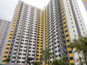 Exterior - Pleasant And Restful Studio At Apartment Springlake Summarecon Bekasi (Bekasi)