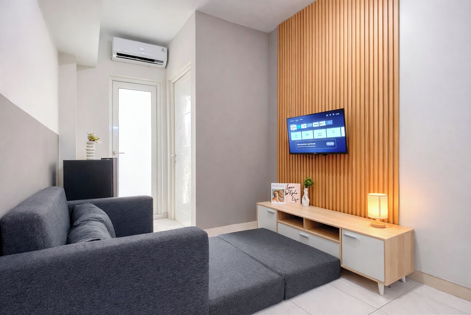 Standard Apartment | Living area