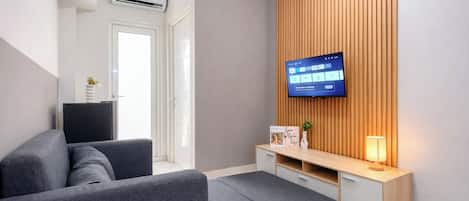 Standard Apartment | Living area