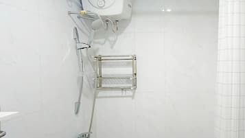 Apartment | Bathroom | Shower