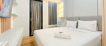 Compact Studio With City View At The Alton Apartment