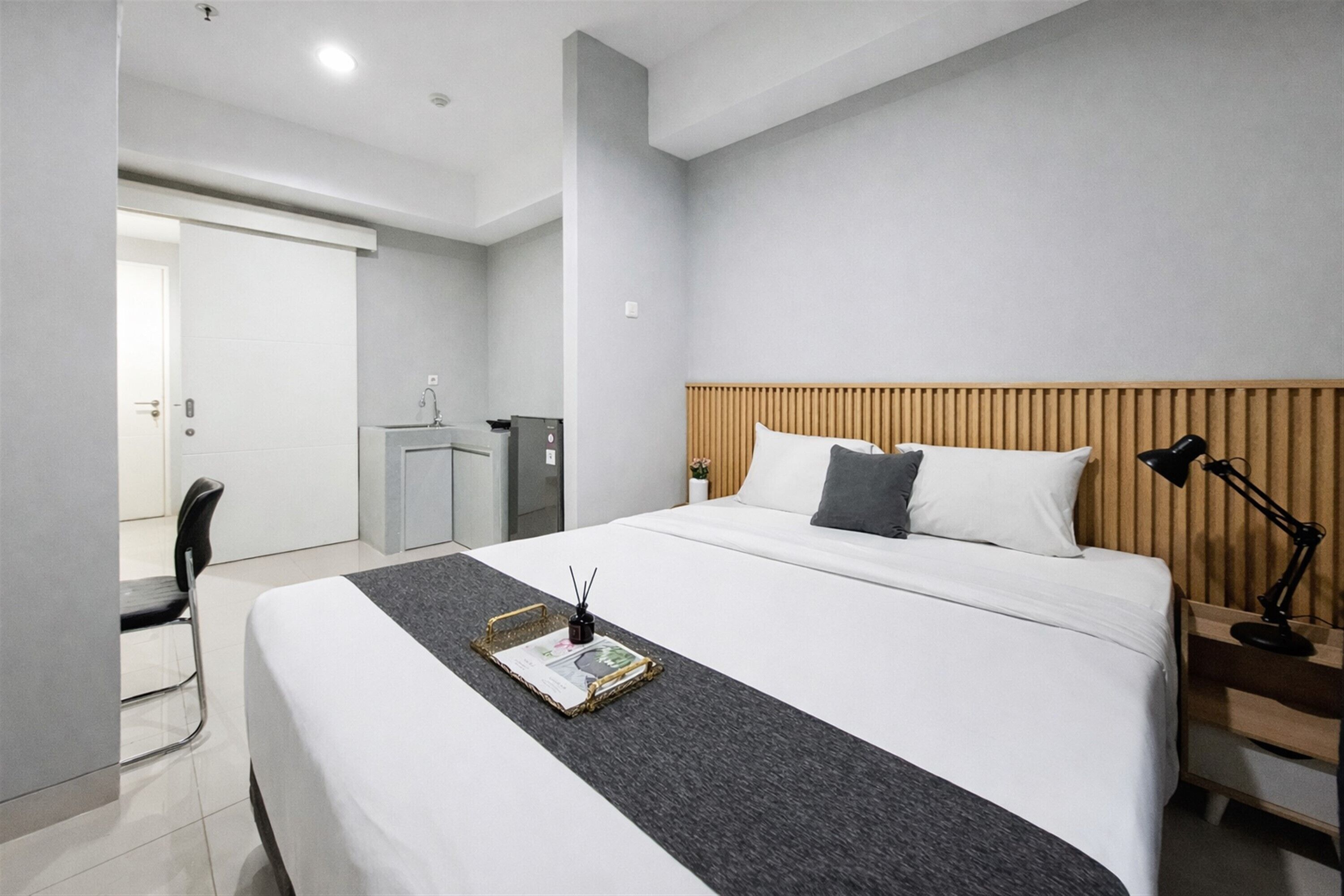 Studio Standard