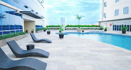 Cozy Living Studio At The Square Surabaya Apartment