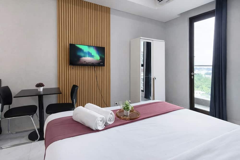 Good And Restful Studio With City View At Trans Icon Surabaya Apartment
