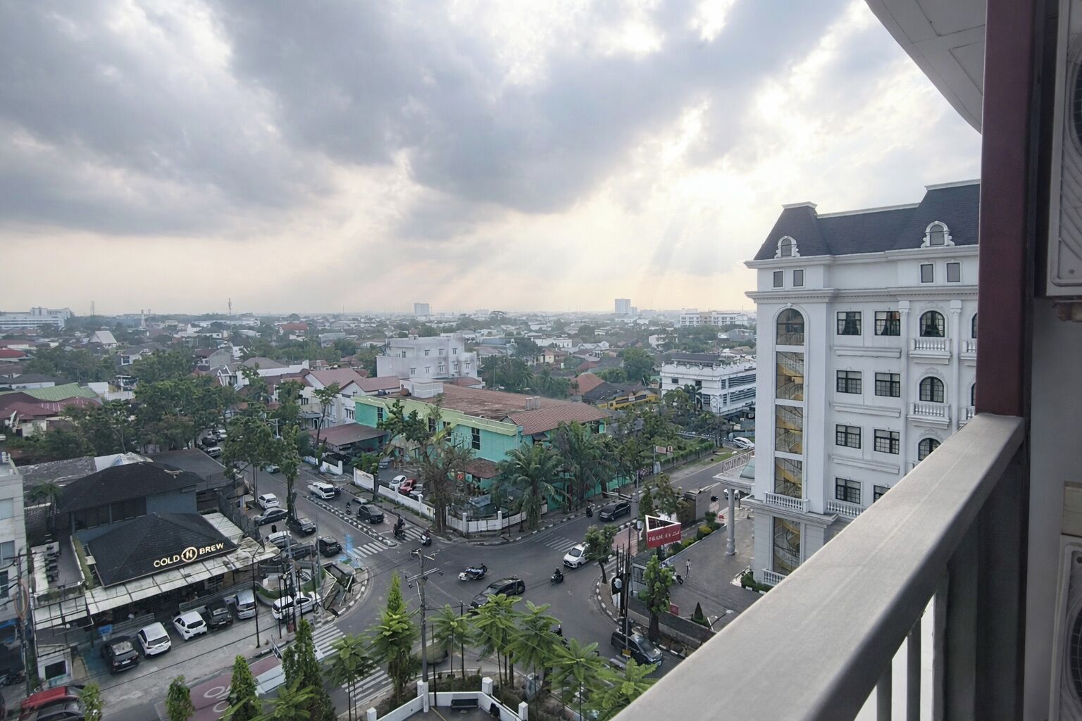 스탠다드 아파트 | 시내 전망