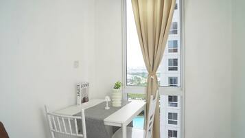Standard Apartment | Dining room
