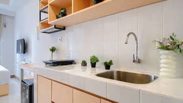 Standard Studio Suite | Private kitchen