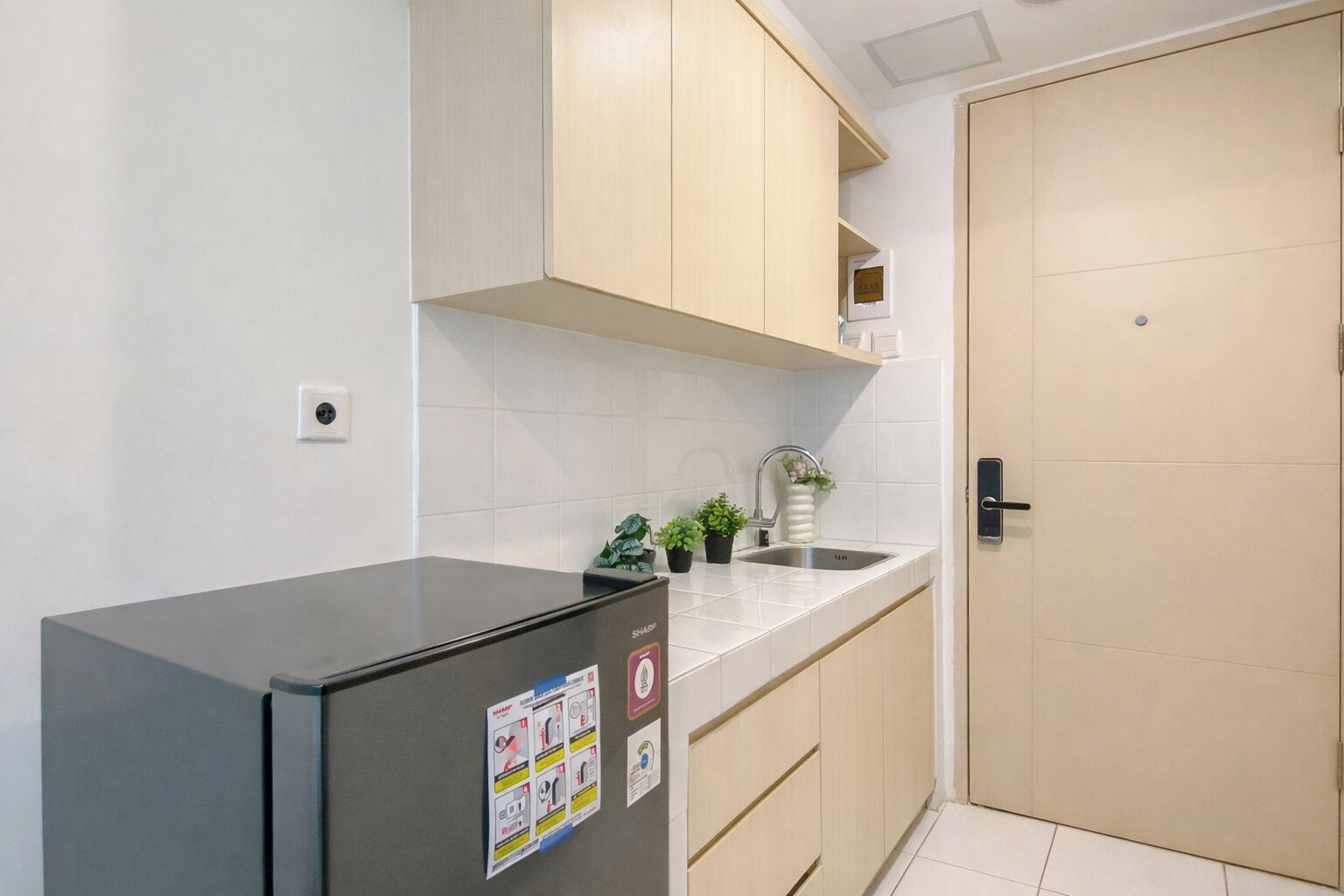 Standard Studio | Private kitchen | Electric kettle