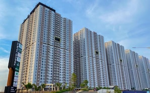 Exterior - Strategic And Stylish Studio At Apartment Tokyo Riverside Pik 2 (Teluknaga)