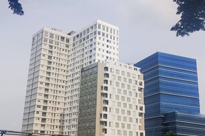 Exterior - Comfy White 2Br For 3 Pax At Tuscany Residence (South Tangerang)