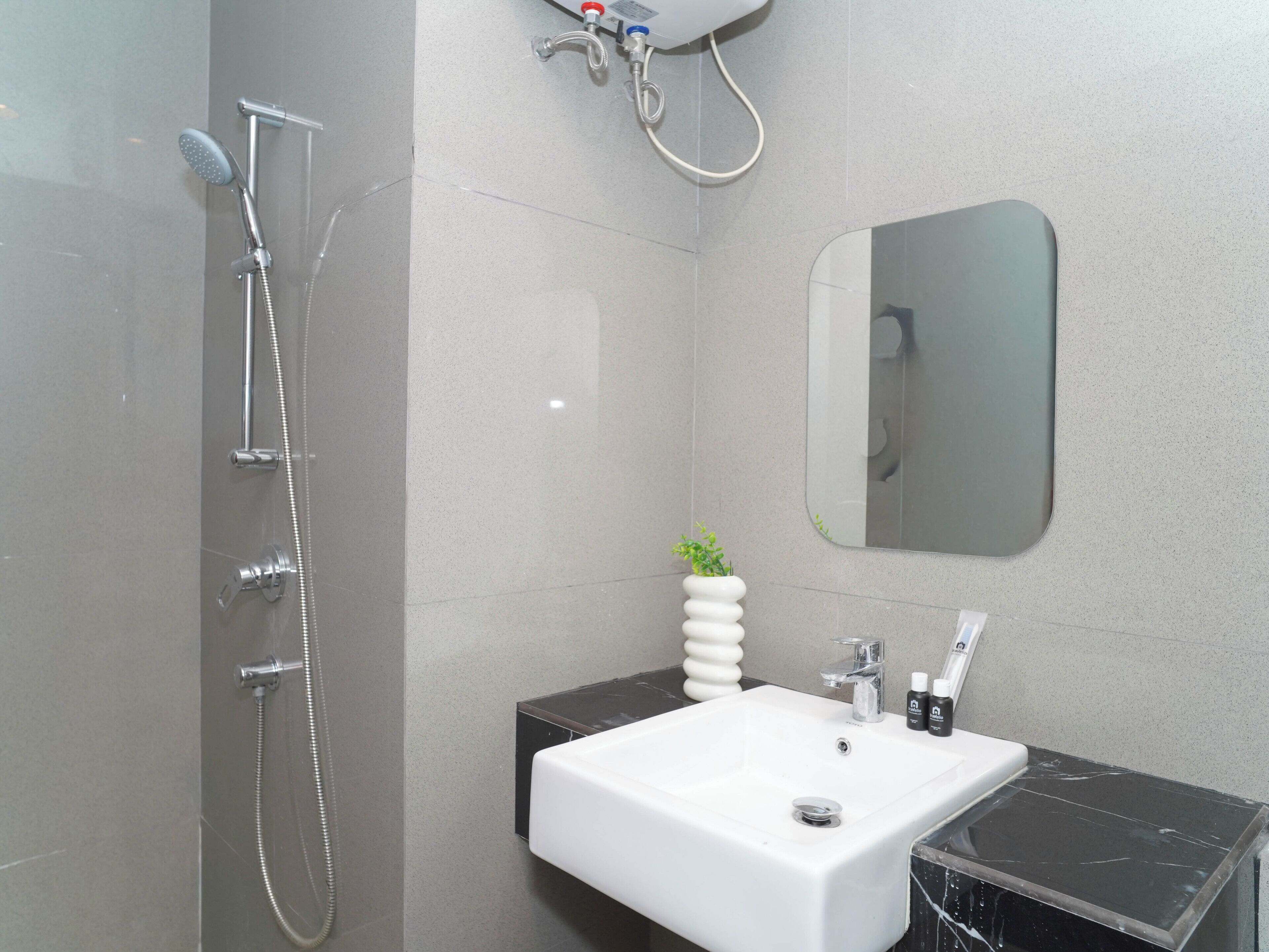 Standard Studio | Bilik Mandi